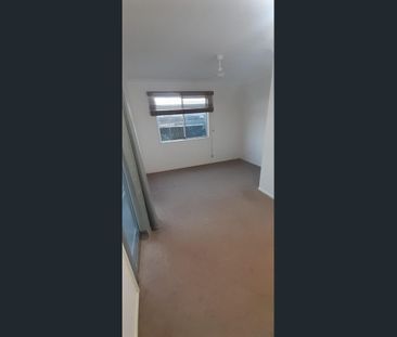 New Ensuite 2 Blocks from Sylvan Beach Bribie Island - Photo 5