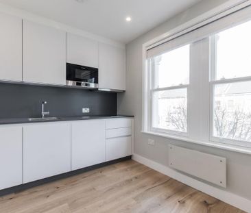 Flat to rent - Photo 1