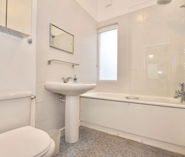 Fabulous Three Bedroom House for Rent in East London Eden - Photo 1
