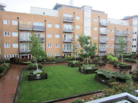 2 bedroom apartment to rent - Photo 2