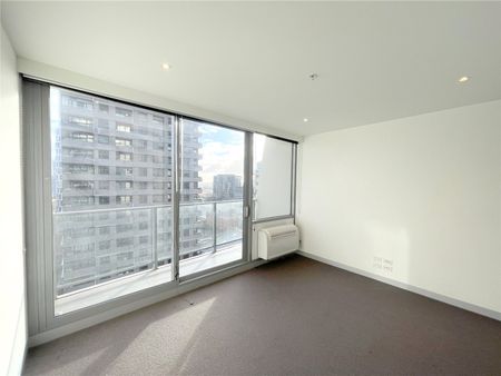 909/53 Batman Street - Photo 2