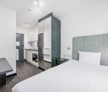 Studio to rent - Photo 6