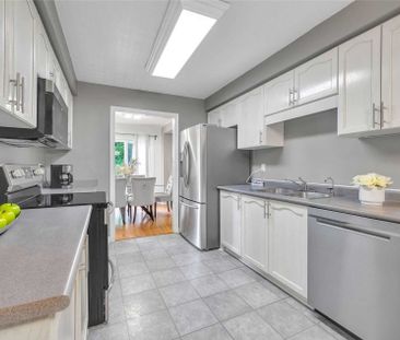 For Lease - 94 October Lane, Aurora, Ontario - Photo 1