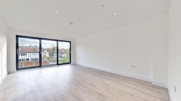 5 bedroom semi-detached house to rent - Photo 1