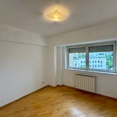 5 Camere pe Bulevardul Unirii vedere la Fântâni - Fotografie 3