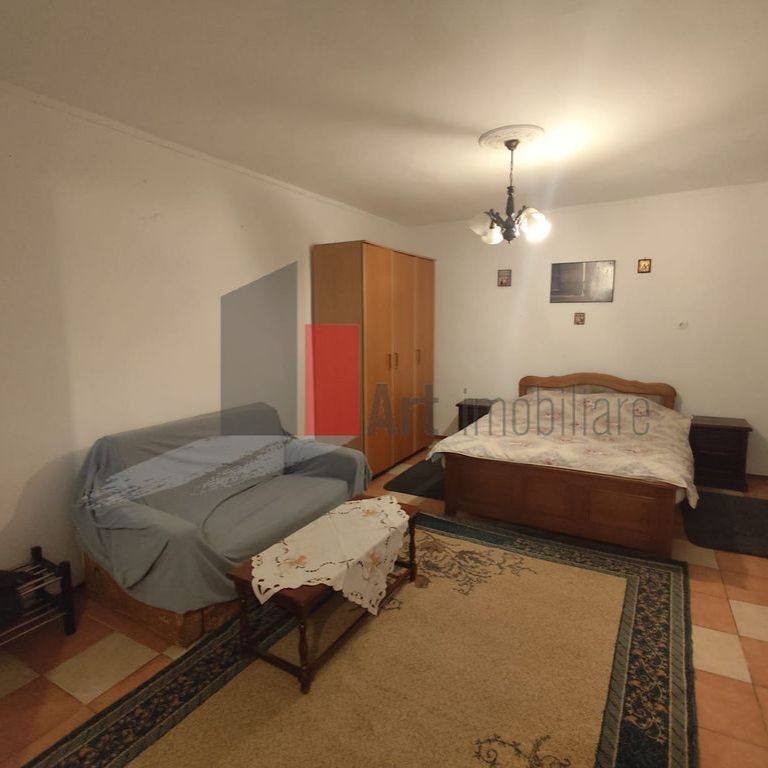 Garsoniera de inchiriat in zona Damaroaia - Photo 1