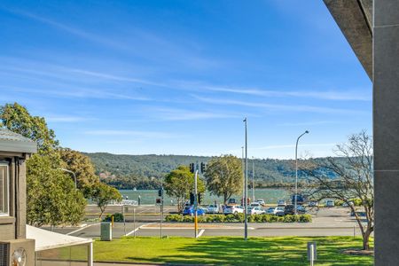 Unit 101/63 Masons Parade, Point Frederick - Photo 3
