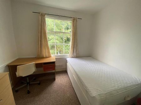 7 bedroom terraced house to rent - Photo 5