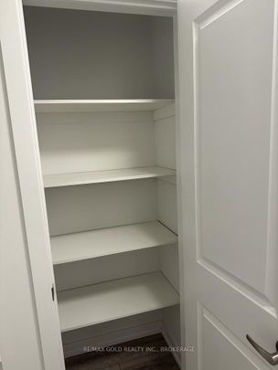 For Lease - 195 West Oak Trail, Kitchener, Ontario - Photo 1