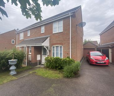 Tortoiseshell Way, Wymondham - Photo 1
