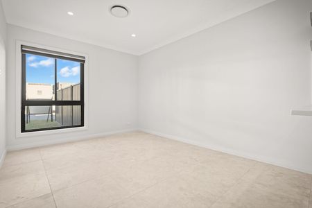Home For Rent - Photo 4