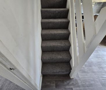 2 bedroom terraced house to rent - Photo 5