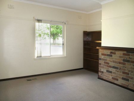 Perfect for students or small family! - Photo 4