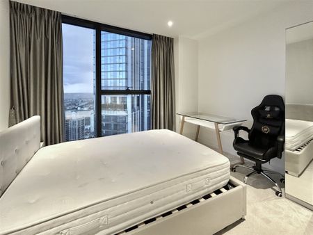 Blackwall Way, London - Photo 3