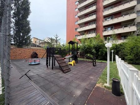 Apartament premium cu 4 camere, terasa panoramica si 2 parcari - Fotografie 2