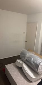 Room in a Shared Flat, Brooks Court, SW4 - Photo 3
