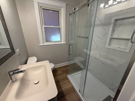 For Lease - 203 Fairleigh Avenue, Hamilton, Ontario - Photo 3