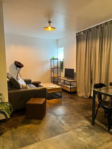 Location Appartement 2 pièces 55m² - Photo 4