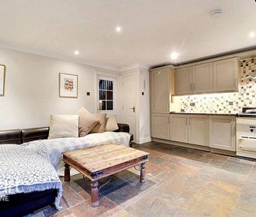 4 bedroom terraced house to rent - Photo 5