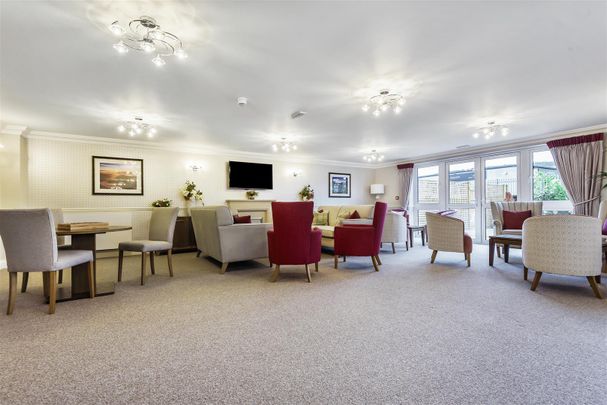 Dutton Lodge , Penrith - Photo 1