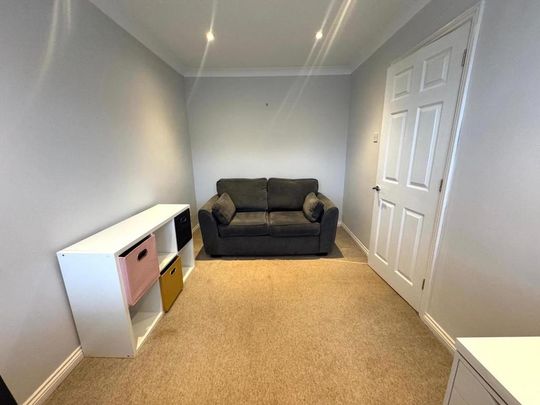 4 bedroom detached house to rent - Photo 1