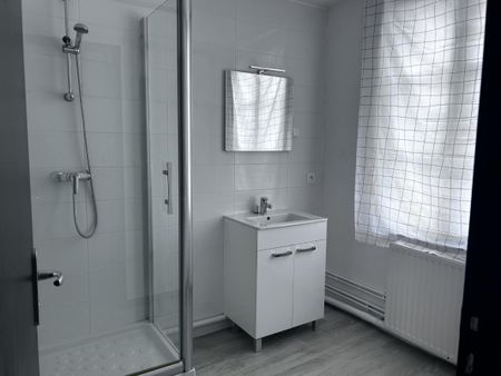 Location Appartement 3 pièces 66m² CAUDEBEC LES ELBEUF 76320 - Photo 5