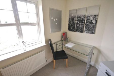 3 bedroom apartment to rent - Photo 3