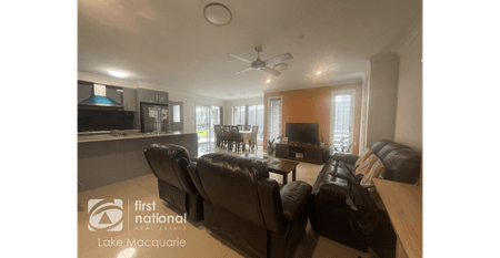 Modern, Neat & Tidy Family Home - Photo 4