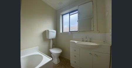 CENTRALLY LOCATED ONE BEDROOM APARTMENT - Photo 5