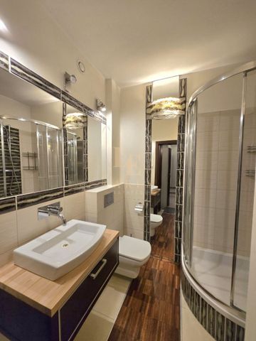 Trzy Pokoje | Dwie Łazienki | Jacuzzi | Balkon - Фото 4