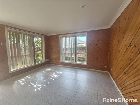 Charming 3 Bedroom Villa - Photo 1