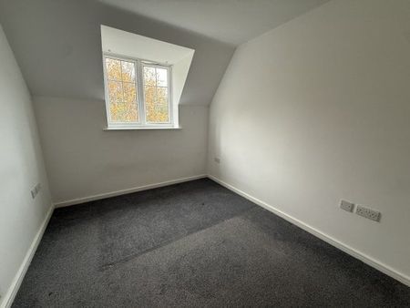 Greenings Court, WA2 7GH - Photo 2