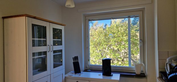 Per Hallströms väg, Nacka - Photo 1