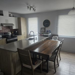 Logement 5 1/2 à Louer - Photo 2