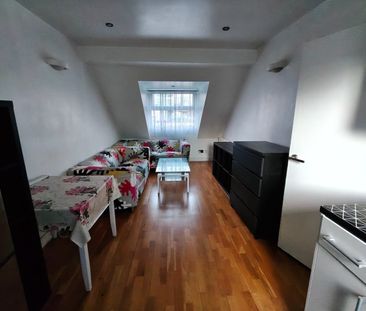 1 Bed Flat, Southbridge Road, CR0 - Photo 1