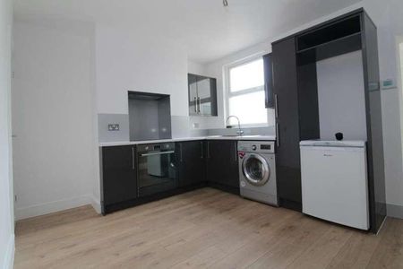 King Edward Road, Gillingham, ME7 - Photo 3