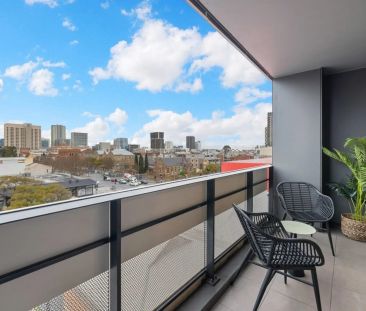 STYLISH, MODERN AND FURNISHED 3 BEDROOMS APARTMENT IN EXCEPTIONAL L... - Photo 3