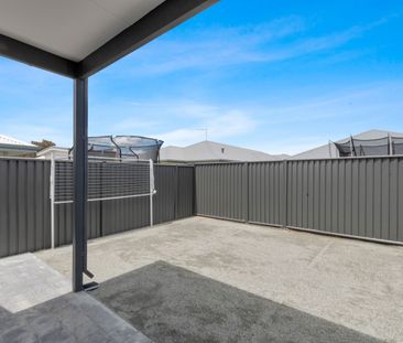 Two Bedroom Unit in Baldivis - Photo 2