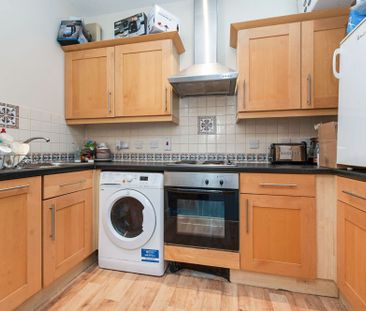 2 bedroom apartment to rent Winchcombe Street, Cheltenham, GL52 - Photo 2