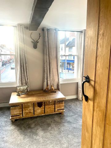 Market Place, Ashbourne, Derbyshire DE6 1ES - Photo 4