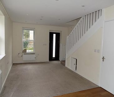 2 bedroom end of terrace house to rent - Photo 3