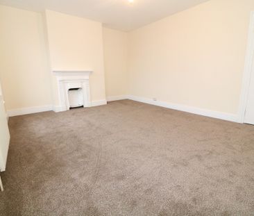 High Street, Dorking - 2 bedrooms Property for lettings - Seymours - Photo 4