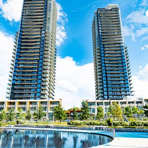 For Lease - 85 Mcmahon Drive Unit# 811, Toronto, Ontario - Photo 2