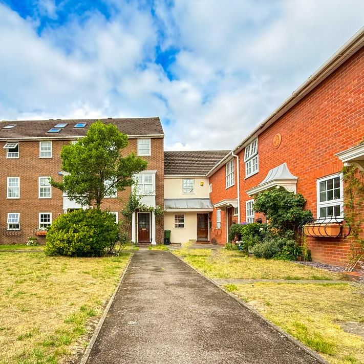 3 bedroom semi-detached house to rent - Photo 1