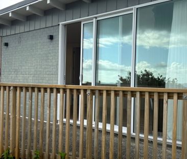 Maraetai, 2 Bedrooms with Views - Photo 3