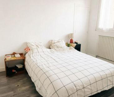 Location Appartement 2 pièces 49m² - Photo 2