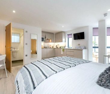 Studio to rent - Photo 6