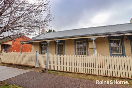 271 Howick Street Furnished, Bathurst, NSW 2795 - Photo 2