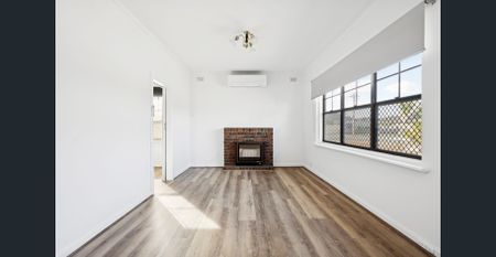 Modern Coastal Living in a Quiet Location - Photo 3