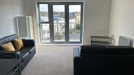 2 bed apartment to rent in Pier Wharf, Quayside Drive - Photo 5